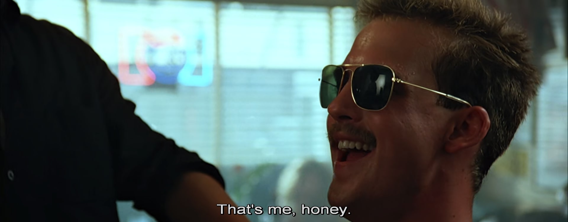 Anthony Edwards’ (Goose) Top Gun Sunglasses Like a Film Star